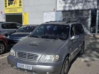 Usado Kia Carnival LX 144 CV (105 kW) 2003 Gris Monovolumen
