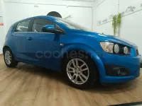 Usado Chevrolet Aveo LTZ 100 CV (73 kW) 2012 Azul Berlina