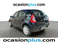 Usado Dacia Sandero Lauréate 75 CV (55 kW) 2012 Negro Utilitario