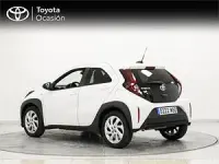 Usado Toyota Aygo Play 72 CV (52 kW) 2024 Blanco