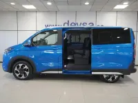 Nuevo Ford Tourneo Active 232 CV (170 kW) 2026 Azul Monovolumen