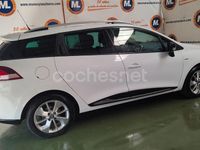 Usado Renault Clio GrandTour LIMITED 75 CV (55 kW) 2016 Blanco Familiar