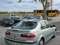 Usado Renault Laguna II Dynamique 120 CV (88 kW) 2002 Azul Berlina