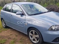 Usado Seat Ibiza Ecomotive 80 CV (58 kW) 2008 Azul Berlina