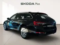 Usado Skoda Superb Style 150 CV (110 kW) 2023 Negro Familiar