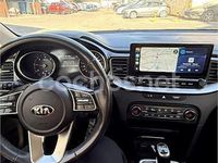 Usado Kia XCeed 136 CV (100 kW) 2020 Amarillo SUV