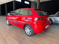 Usado Seat Ibiza Sport 100 CV (73 kW) 2006 Rojo Utilitario