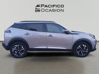Usado Peugeot 2008 Allure 130 CV (95 kW) 2023 Gris / plata SUV