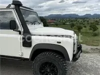 Usado Land Rover Defender S 122 CV (89 kW) 2009 Blanco Familiar