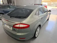 Usado Ford Mondeo Titanium X 140 CV (102 kW) 2007 Gris / plata Berlina