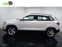 Usado Skoda Karoq Ambition 150 CV (110 kW) 2021 Blanco SUV