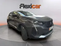 Usado Peugeot 5008 Allure 131 CV (96 kW) 2024 Gris SUV