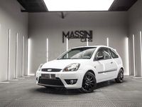 Usado Ford Fiesta Sport 90 CV (66 kW) 2007 Blanco Utilitario