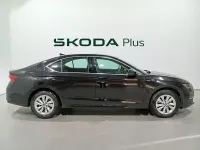 Usado Skoda Octavia Selection 150 CV (110 kW) 2025 Negro Utilitario