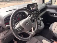 Usado Opel Combo Life Innovation 131 CV (96 kW) 2020 Azul Monovolumen