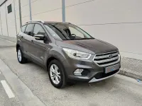 Usado Ford Kuga Titanium 150 CV (110 kW) 2018 Gris / plata SUV