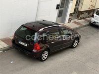 Usado Peugeot 307 110 CV (80 kW) 2006 Granate Familiar