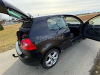 Usado VW Golf VI Highline 122 CV (89 kW) 2008 Negro Utilitario
