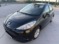Usado Peugeot 207 70 CV (51 kW) 2010 Negro Utilitario