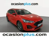Usado Ford Focus ST-Line 155 CV (114 kW) 2024 Rojo Familiar