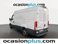 Usado Iveco Daily 156 CV (114 kW) 2023 Blanco Familiar