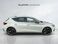 Usado Cupra Leon 150 CV (110 kW) 2024 Gris / plata Berlina