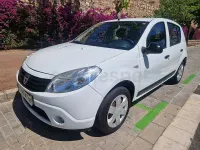 Begagnad Dacia Sandero 75 HK (55 kW) 2012 Vit Sedan