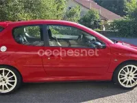 Usado Peugeot 206 RC 180 CV (132 kW) 2004 Rojo Berlina