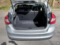 Usado Ford Focus Sport 115 CV (84 kW) 2014 Gris / plata Berlina