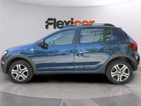 Usado Dacia Sandero Comfort 90 CV (66 kW) 2019 Azul Berlina