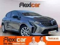 Usado Renault Clio Evolution 101 CV (74 kW) 2025 Gris Utilitario