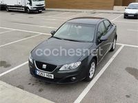 Usado Seat Exeo Reference 120 CV (88 kW) 2011 Gris / plata Berlina