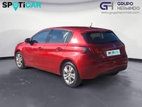 Usado Peugeot 308 Active 100 CV (73 kW) 2021 Rojo Berlina