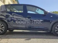 Usado Dacia Sandero Base 73 CV (53 kW) 2017 Azul Berlina