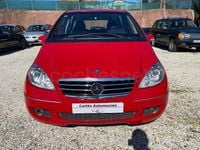 Usado Mercedes A160 Avantgarde 82 CV (60 kW) 2005 Rojo Monovolumen