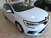 Begagnad Renault Mégane II Intens 115 HK (84 kW) 2022 Vit Sedan