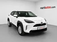 Usado Toyota Yaris Cross Business Edition 116 CV (85 kW) 2022 Blanco SUV