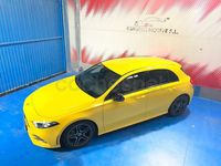 Usado Mercedes A180 116 CV (85 kW) 2019 Amarillo Berlina