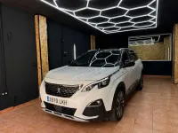 Usado Peugeot 5008 GT 181 CV (133 kW) 2020 Blanco SUV