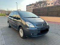 Usado Citroën Xsara Picasso Exclusive 90 CV (66 kW) 2006 Gris Monovolumen