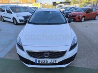 Usado Volvo V40 CC Momentum 120 CV (88 kW) 2016 Blanco Familiar