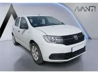 Usado Dacia Sandero Ambiance 75 CV (55 kW) 2018 Blanco Utilitario