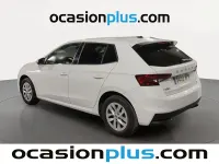 Usado Skoda Fabia Selection 95 CV (69 kW) 2024 Blanco Utilitario