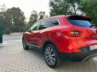 Usado Renault Kadjar Zen 110 CV (80 kW) 2016 Granate SUV