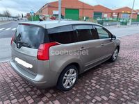 Usado Peugeot 5008 Allure 150 CV (110 kW) 2010 Beige Monovolumen