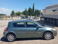 Usado Renault Mégane II Dynamique 110 CV (80 kW) 2006 Verde Berlina