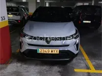 Usado Renault Captur Techno 100 CV (73 kW) 2025 Gris / plata SUV