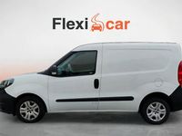 Usado Fiat Doblò Easy 95 CV (69 kW) 2022 Blanco Monovolumen