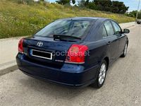 Usado Toyota Avensis Executive 147 CV (108 kW) 2004 Azul Berlina
