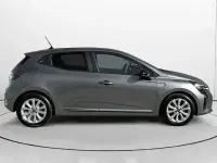 Usado Renault Clio Evolution 100 CV (73 kW) 2025 Gris Utilitario